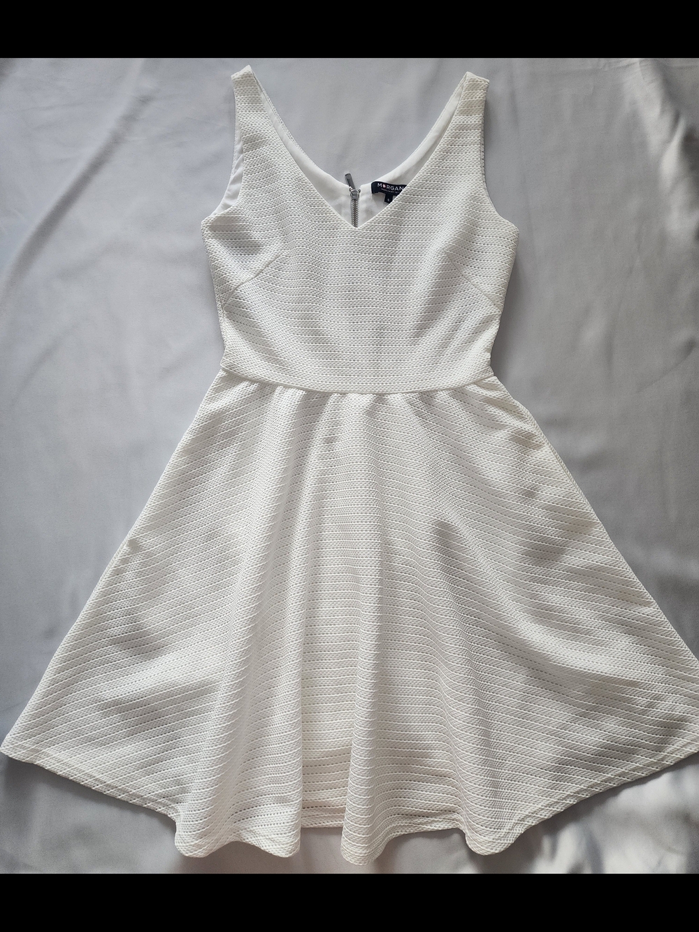 MORGAN White Textured Knit Sleeveless Skater Dress V-Neck Size S